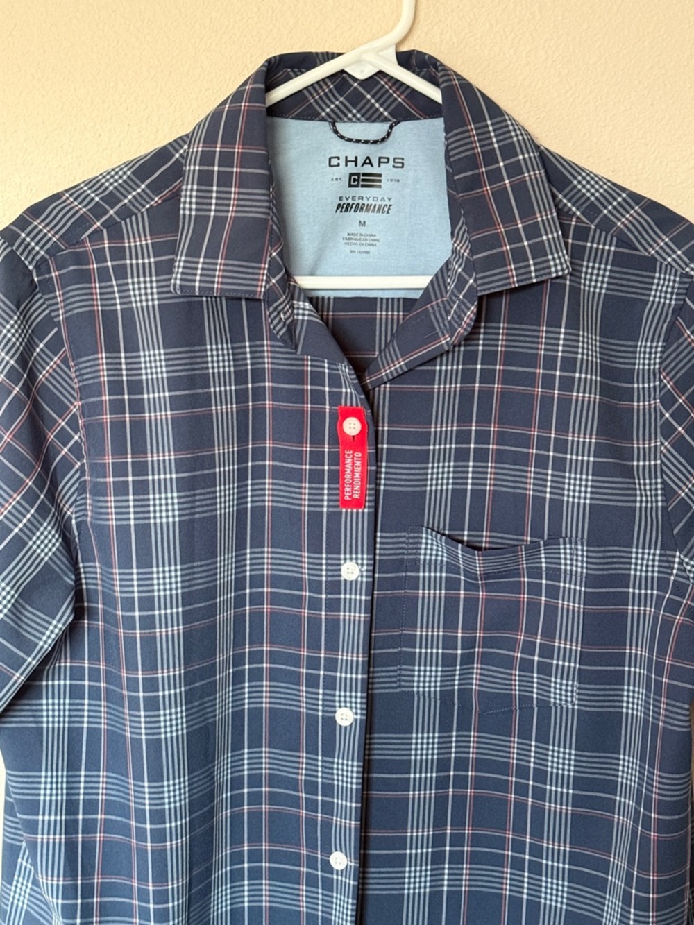Chaps Everyday Performance button down, Size Medium - Picture 2 of 8
